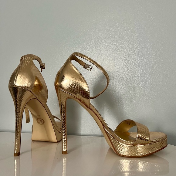 MICHAEL KORS JORDYN PLATFORM HEELS 9.5 👑 - Picture 11 of 11